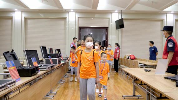 留守儿童夏令营活动快剪