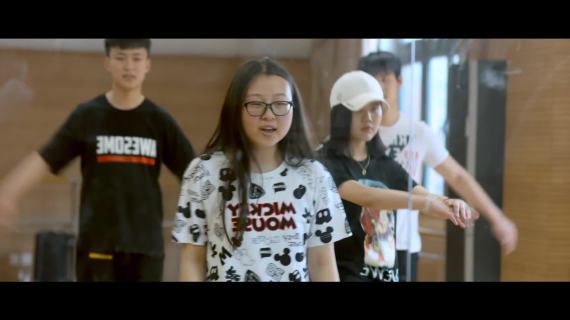 大桥中学国际部毕业MV——《不说再见》