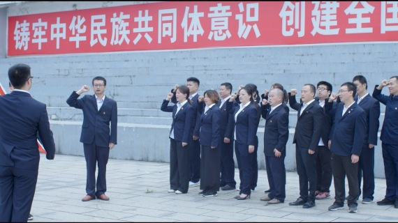 抗击疫情微电影《逆行》