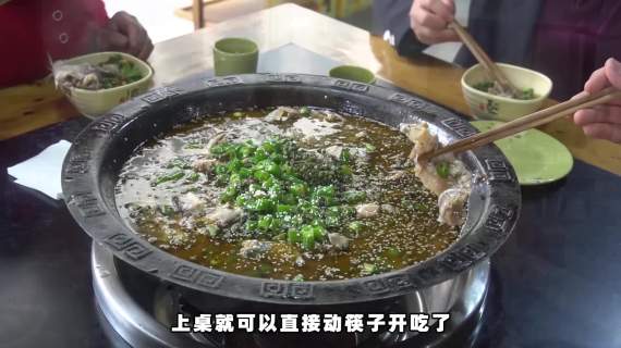 舌尖上的美食——青椒肥肠鱼