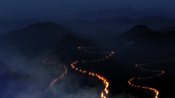 群山火把长龙