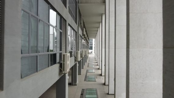 对称建筑航拍