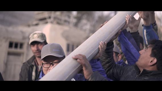 公益纪录片《点亮未来》