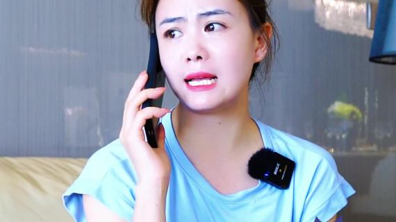 柒彩滇南抖音(打电话）-1