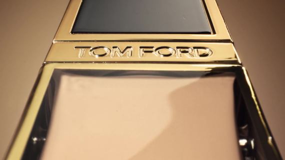 TOM FORD 彩妆广告