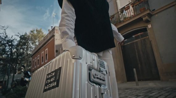 RIMOWA 时尚广告大片