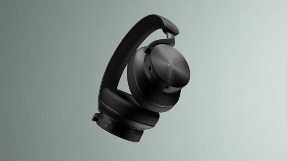 Beoplay H95 头戴式耳机广告