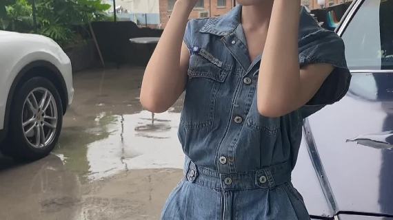 女生服饰