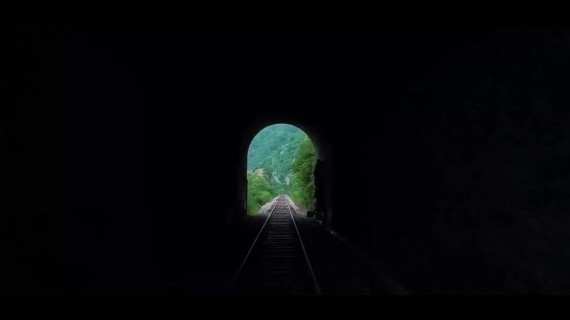 美的春节：开挂回家的《路上发明家》
