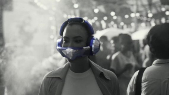 戴森出售首款空气净化耳机，赛博朋克风满满