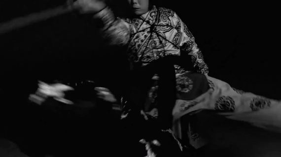 苹果公司二创经典武戏，看到了卓别林的影子