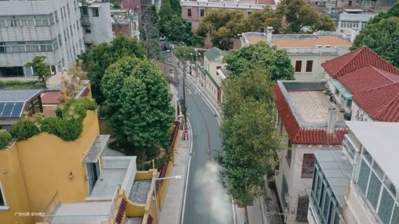 京东：一挂跨越山海的开仓鞭炮